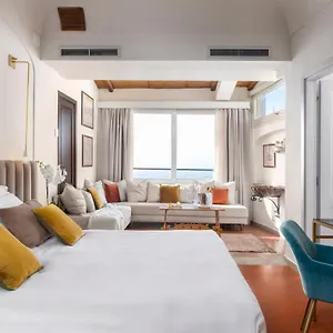 https://villa-paradiso-taormina.taorminaitalyhotels.com