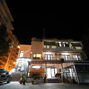 Ξενοδοχείο Salvadore